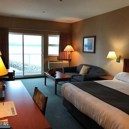 Beach Gardens Resort And Marina Powell River Luaran gambar
