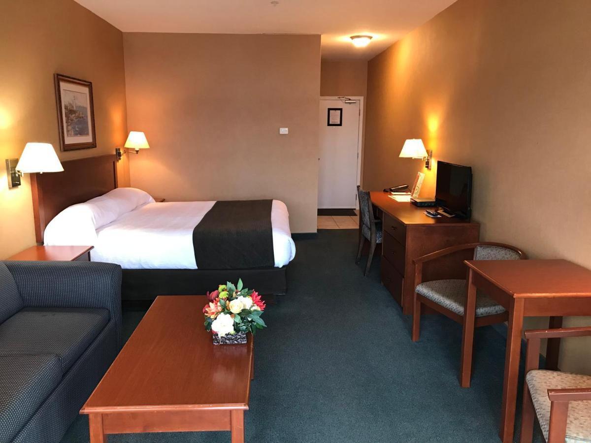 Beach Gardens Resort And Marina Powell River Luaran gambar